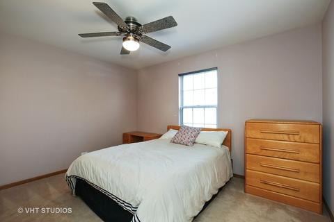 2040 Aronomink Cir, Elgin, IL 60123 photo 18