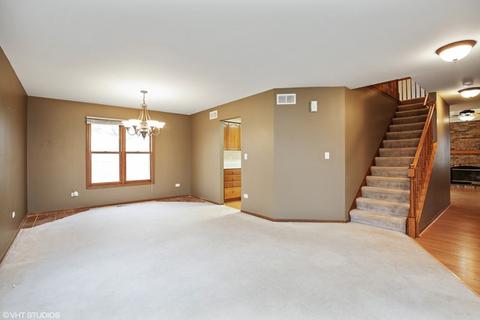 1504 Knotty Pine Dr, Elgin, IL 60123 photo 7