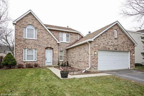 1504 Knotty Pine Dr, Elgin, IL 60123 photo 1