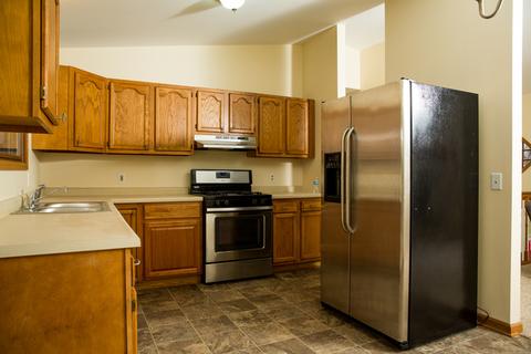 528 Park Rd, Lakemoor, IL 60051 photo 4