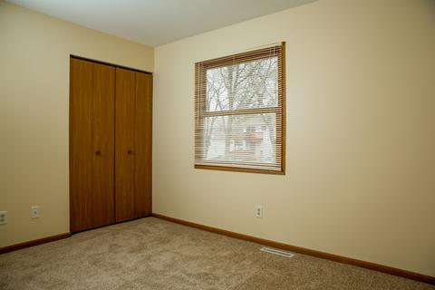 528 Park Rd, Lakemoor, IL 60051 photo 8