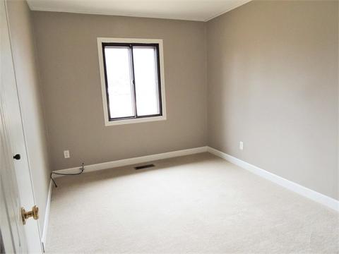 2202 Schuyler Dr, Peru, IL 61354 photo 2