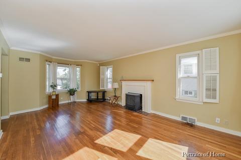 675 Chester Ave, Elgin, IL 60120 photo 8