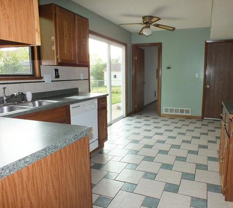 1845 Wright Ln, Hanover Park, IL 60133 photo 5