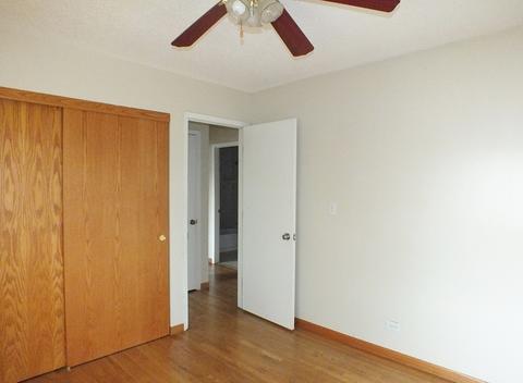1845 Wright Ln, Hanover Park, IL 60133 photo 8