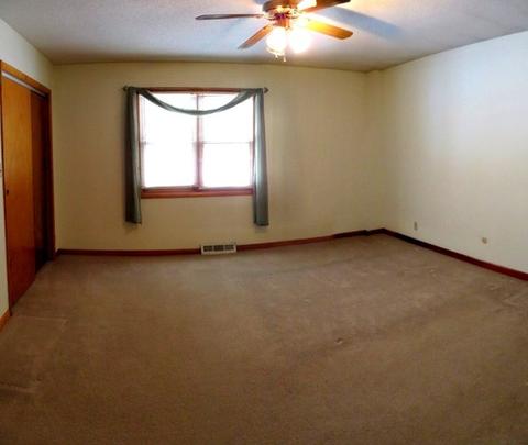 2108 E 39th St, Sterling, IL 61081 photo 12