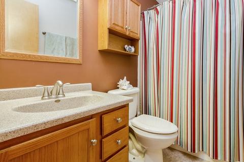 20 Meadow Ln, Oakwood Hills, IL 60013 photo 9