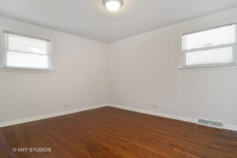 719 Spring St, Roselle, IL 60172 photo 4