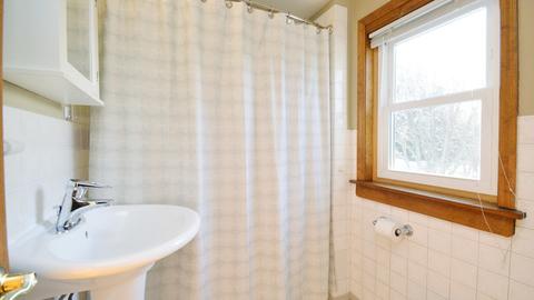 1745 Lee St, Des Plaines, IL 60018 photo 9