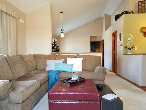 2552 Hatfield Ct, Elgin, IL 60123 photo 6