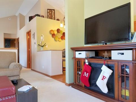 2552 Hatfield Ct, Elgin, IL 60123 photo 5