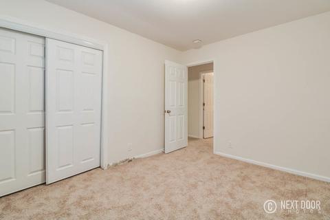 729 Simms St, Aurora, IL 60505 photo 8
