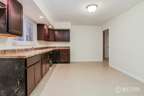 729 Simms St, Aurora, IL 60505 photo 6