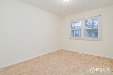 729 Simms St, Aurora, IL 60505 photo 7