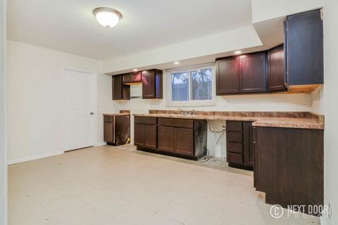 729 Simms St, Aurora, IL 60505 photo 5