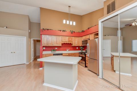 1015 Pheasant Run Ln, Aurora, IL 60504 photo 13