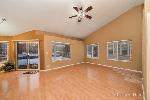 1015 Pheasant Run Ln, Aurora, IL 60504 photo 7