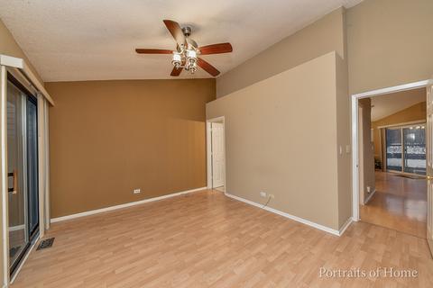1015 Pheasant Run Ln, Aurora, IL 60504 photo 18