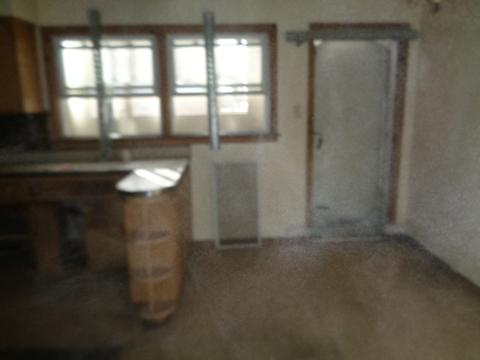 417 E 107th St, Chicago, IL 60628 photo 4