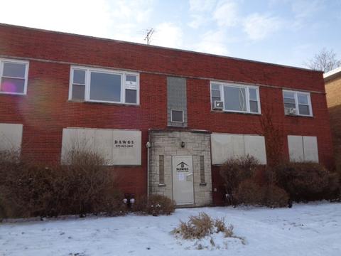 417 E 107th St, Chicago, IL 60628 photo 1