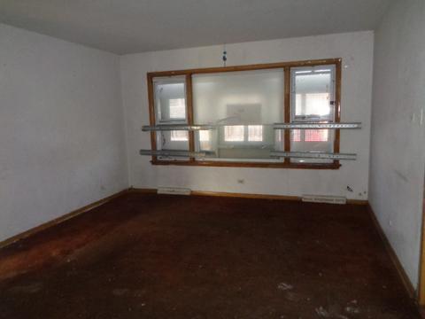 417 E 107th St, Chicago, IL 60628 photo 8