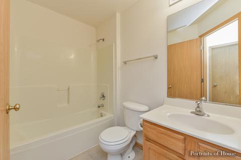 1720 Mountain Ridge Pass, Plainfield, IL 60586 photo 13