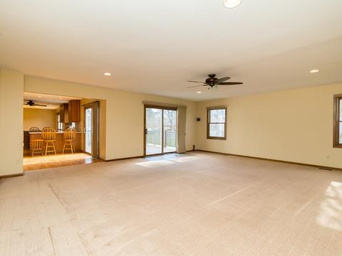 3425 W Bretons Dr, Mchenry, IL 60050 photo 8