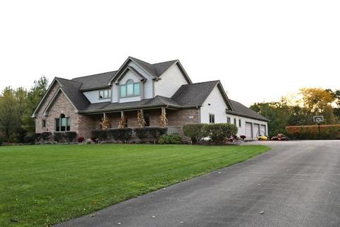 2421 N Marquardt Ln, Mchenry, IL 60051 photo 2