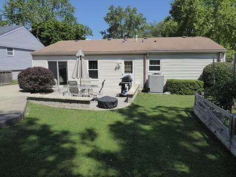 1401 Palm Dr, Wheeling, IL 60090 photo 11