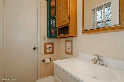 1401 Palm Dr, Wheeling, IL 60090 photo 6