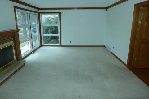 906 N Harrison St, Algonquin, IL 60102 photo 3