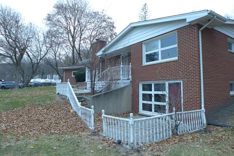 906 N Harrison St, Algonquin, IL 60102 photo 1