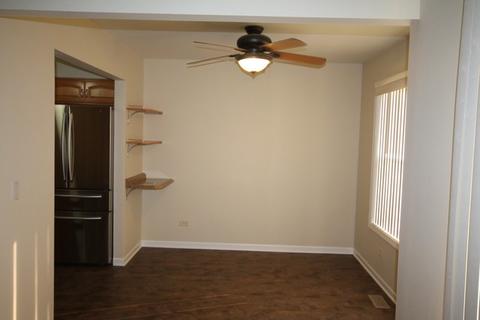 925 Old Oak Cir, Algonquin, IL 60102 photo 8