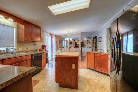 507 W Meyer St, Thomasboro, IL 61878 photo 9