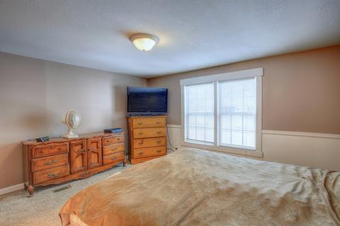 507 W Meyer St, Thomasboro, IL 61878 photo 18