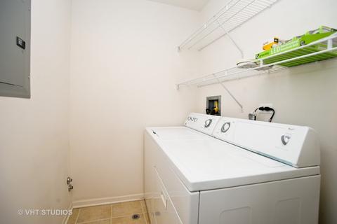 511 Prestwick Ln #204, Wheeling, IL 60090 photo 9