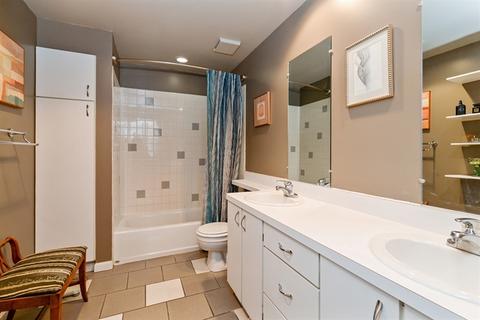 17 N Loomis St #2D, Chicago, IL 60607 photo 12