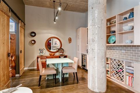 17 N Loomis St #2D, Chicago, IL 60607 photo 8