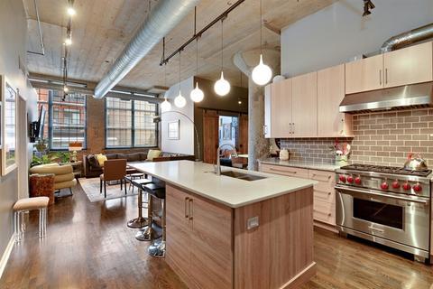 17 N Loomis St #2D, Chicago, IL 60607 photo 7