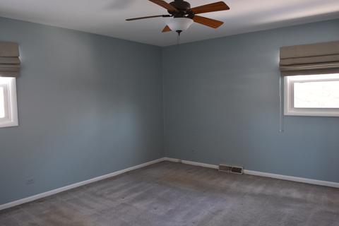 4025 Suffolk Ln, Hoffman Estates, IL 60192 photo 13