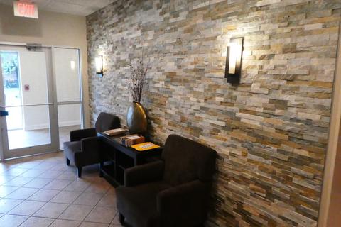 1675 Mill St #202, Des Plaines, IL 60016 photo 2