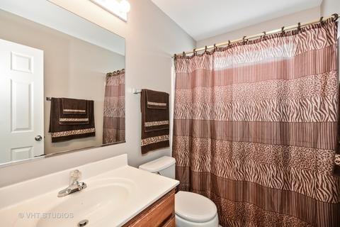 2048 Grovetown Dr, Bartlett, IL 60103 photo 17