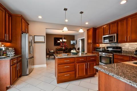2048 Grovetown Dr, Bartlett, IL 60103 photo 6