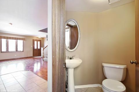 8912 Plainfield Rd, Brookfield, IL 60513 photo 13