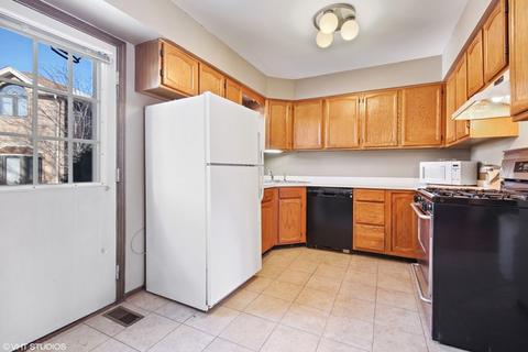 8912 Plainfield Rd, Brookfield, IL 60513 photo 4