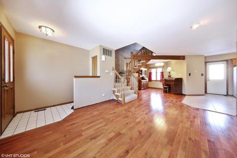 8912 Plainfield Rd, Brookfield, IL 60513 photo 3