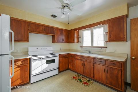 40 W519 Bowes Rd, Elgin, IL 60124 photo 3