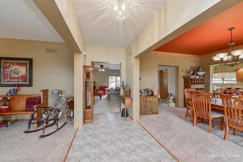 23708 W Cotswald Dr, Plainfield, IL 60585 photo 3
