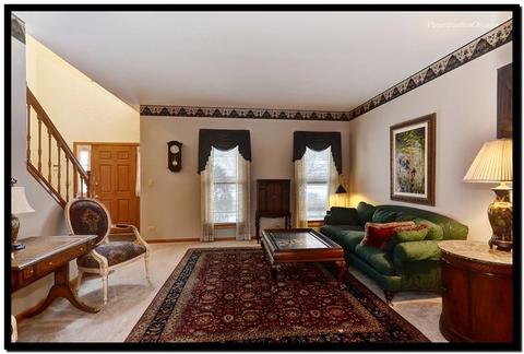 710 N Hundley St, Hoffman Estates, IL 60169 photo 5