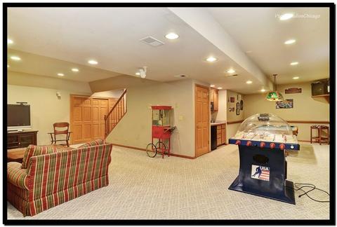 710 N Hundley St, Hoffman Estates, IL 60169 photo 22